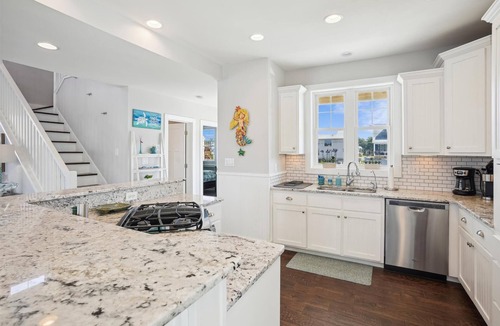 Colington Harbour House | CH219C- Beautiful Canal front - Kill Devil Hills - Saturday Check In!
