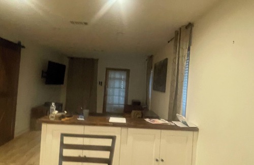 Atlanta Apartment | Chamblee Station Luxury Suite , Direct MARTA to Mercedes-Benz