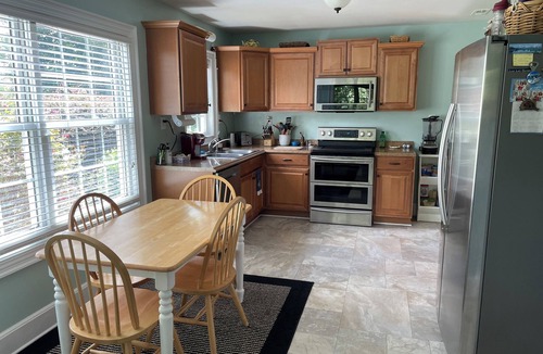 Chapel Hill House | Chapel Hill, 3 br, 2 ba, 1 car garage, fenced yard, fully furnished, monthly.