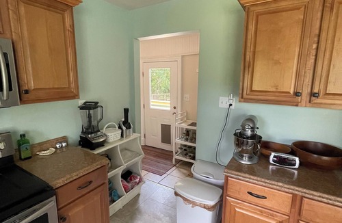 Chapel Hill House | Chapel Hill, 3 br, 2 ba, 1 car garage, fenced yard, fully furnished, monthly.