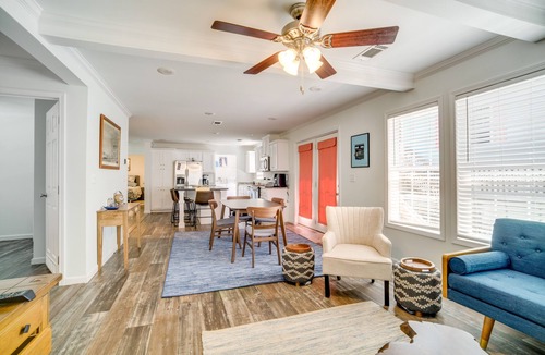 Charleston Cottage | Charleston Home w/Porch - 3 Mi to Folly Beach!