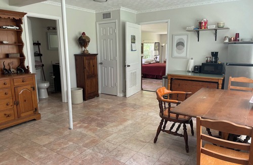 Gainesville Apartment | Charming 1-bedroom apartment with AC, WiFi in delightful Gainesville