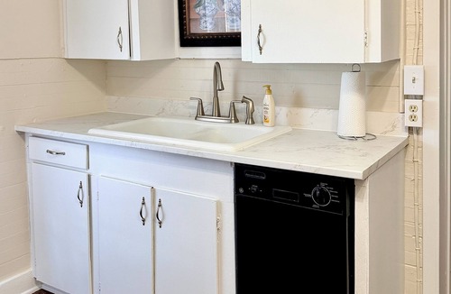 Burnet House | Charming 1870's ranch house, 4-bedroom, sleeps 11 adults, in Burnet TX.