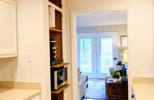 Sunset Beach House | Charming 2-bdrm home in Sunset Beach, walking distance to the Sunset Beach Cir