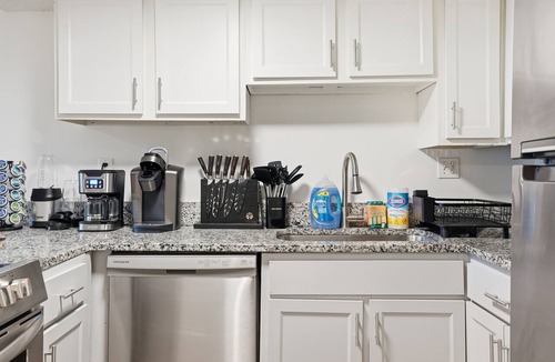 Crestline Heights Apartment | Charming 2-bedroom apartment close to UAB Hospital
