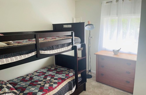 Elk Rapids Cottage | Charming 2-bedroom cottage with WiFi, AC in fabulous Elk Rapids