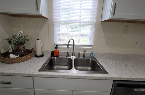 Enterprise Cottage | Charming 2-bedroom cottage with WiFi and AC in serene Enterprise