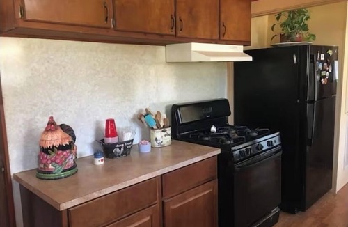 Coleman House | Charming 2-bedroom house in Coleman with AC and WiFi. Sleeps 6 & no pets.