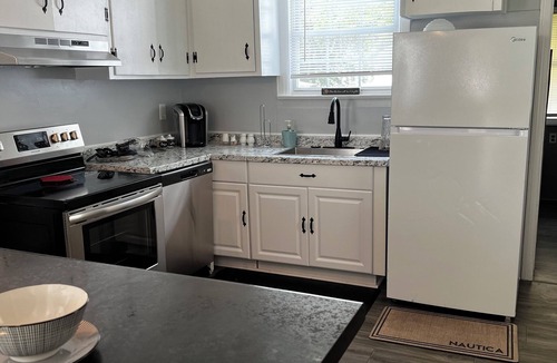 Wilson House | Charming 2-bedroom house in Wilson with Central Heating & Cooling
