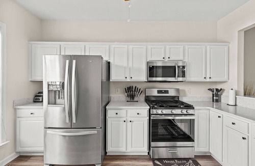Northwest Raleigh House | Charming 2-bedroom townhome near RDU Airport and downtown Raleigh