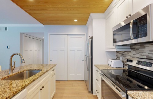 Palmetto Dunes Villa | Charming 2-Bedroom Vacation Rental Overlooking a Tranquil Lagoon