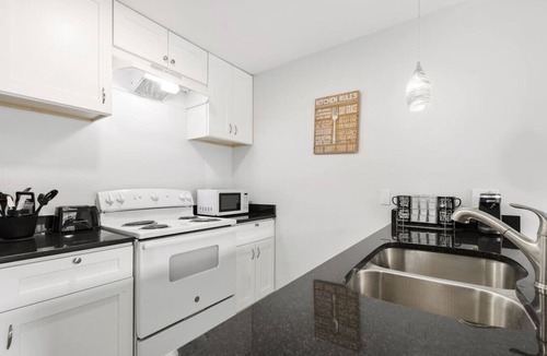 Junius Heights Apartment | Charming 2 BR near Deep Ellum