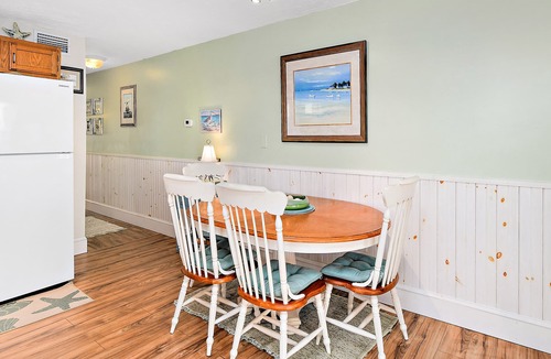 Ocean City Condo | Charming 2BR 2BA Direct Bayfront Unit. Enjoy the Best Fishing & Sunsets here.
