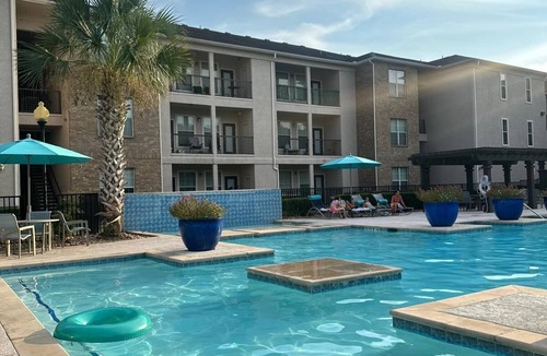 Alden Bridge Apartment | Charming 2BR/2BA Magnolia Pool Gym Oasis