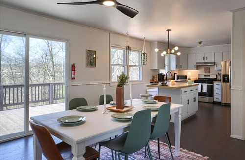 Quarryville House | Charming 3-Bed Single Level Cottage