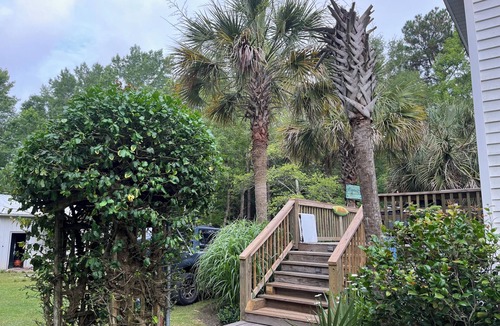 Holly Ridge House | Charming 3-bedroom house in welcoming Holly Ridge with WiFi, AC. Pet friendly