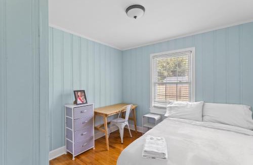 Wilmington House | Charming 3-bedroom house in Wilmington with WiFi, AC