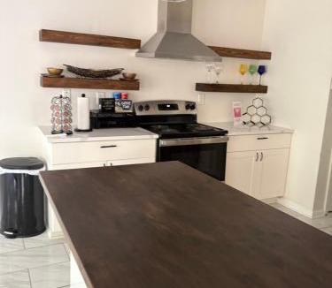 Church Street House | Charming 3 bedroom house 8 minute from Atlanta's Airport