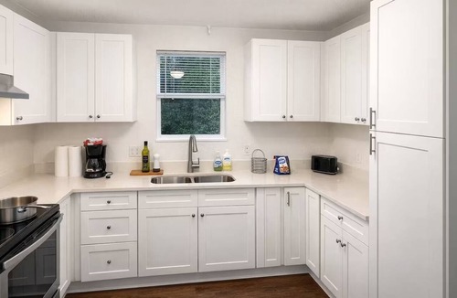 Chestnut House | Charming 3-bedroom house Austin TX