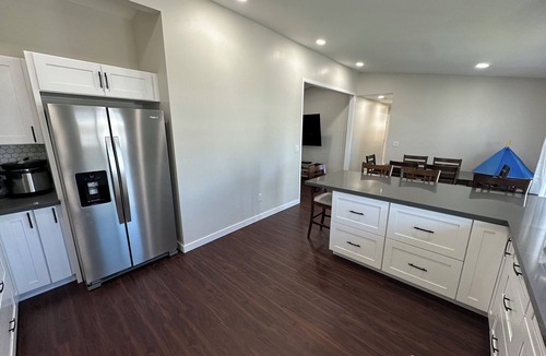 Kailua House | Charming 3-bedroom house with a pool and AC in beautiful Kailua