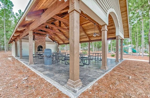 Lake Carolina House | Charming 3-bedroom townhome @ Lake Carolina