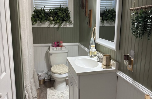 Hartwell House | Charming 3 br 2 bath house in peaceful Hartwell with AC, WiFi