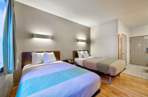 Beaumont Hotel | Charming 3 - Units Perfect for Dining at Crazy Cajun – Steps Away!