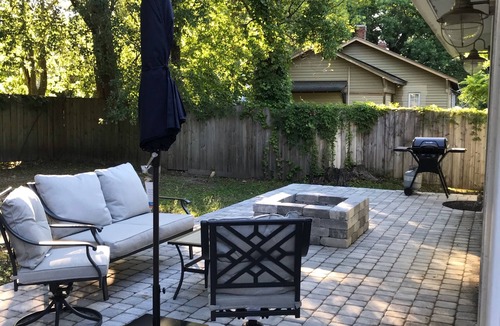 Thomasville House | Charming Bungalow, walking distance to everything, private and pet friendly!