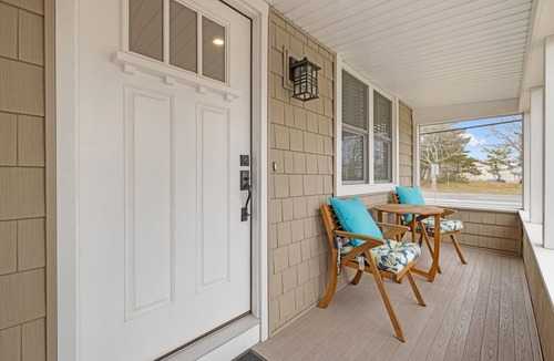 Village Green House | Charming Cape May Twin Near Coast Guard Base – 2BR | 1.5BA | Sleeps 6