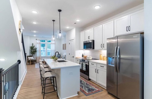 Charlotte Villa | Charming Charlotte Townhome