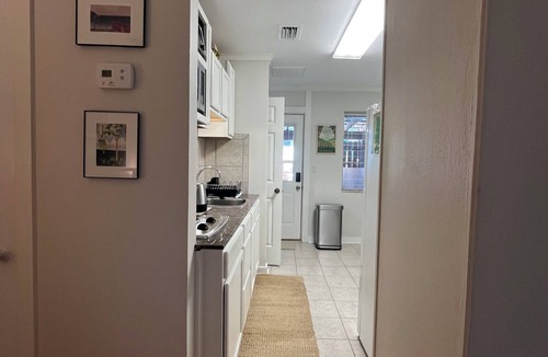 Lanark Village Apartment | Charming Coastal Cottage with Nature and Ocean Views