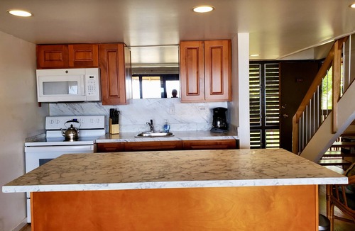 Maunaloa Condo | Charming Condo on the Sand at Kepuhi Beach