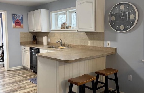 West Cape May House | Charming Cottage with Pool. Close to shops, restaurants and farms