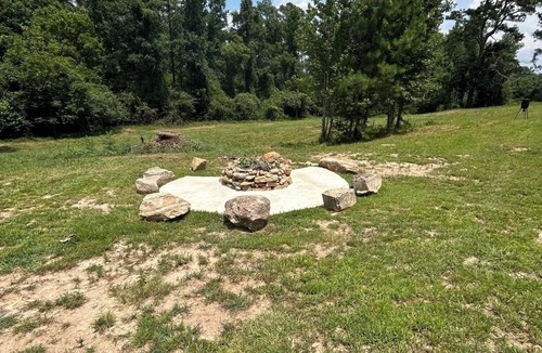 Five Points Cottage | Charming cottage with AC, Pet-friendly, 4 guests, 3 miles from West Point Lake