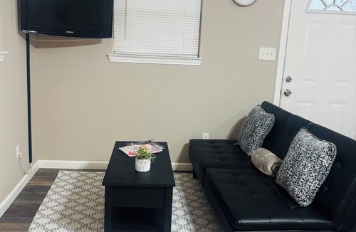 Austin Apartment | Charming cozy studio in Austin