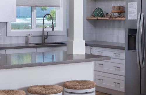 Wailuku House | Charming Direct Oceanfront North Shore Beach House