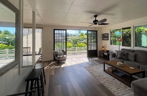 Waialee House | Charming Haleiwa Cottage Steps to Beautiful Beach