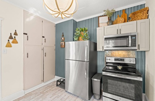 High Point House | Charming Historic Home in High Point