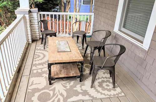 Wesley Heights House | Charming home - Historic district - Walk to the city