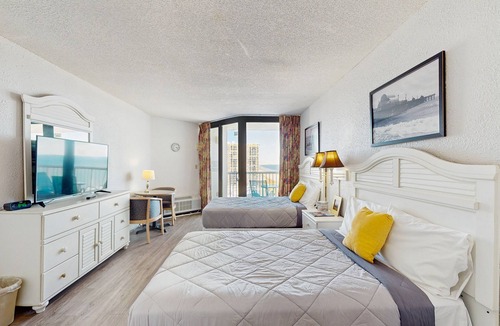 Myrtle Beach Apartment | Charming ocean-view condo w/shared hot tub, pools, and lazy river