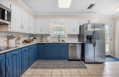 Valdosta House | Charming South Georgia Getaway Near VSU, Moody Airforce Base & Wild Adventures