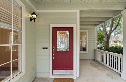 Kyle House | Charming, Spacious & Fun Retreat — Just 20 Minutes to Austin!