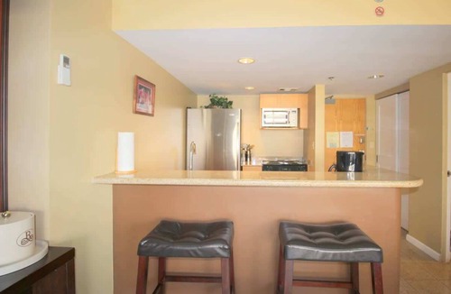 Ala Moana Apartment | Charming Waikiki Condo Steps to Beach and Shops