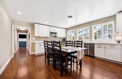 Royal Oak House | Charming, Waterfront 2-bedroom house Royal Oak