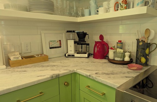 Bahama House | Chef's Farm | 3 Ovens, Pond + 5 Acres