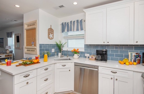 Cherry Grove Beach House | Cherry Grove Beach Steps To The Ocean Pet Friendly!
