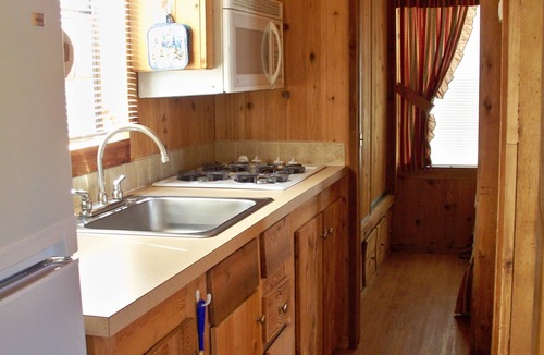 Petsworth RV Rental | Chesapeake Bay RV Resort Thousand Trails - Campground
