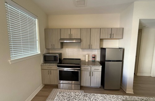 Cedar Park Apartment | Chic 1-bedroom with fitness room and WiFi in tranquil Cedar Park