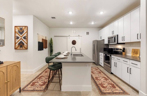 Austin Apartment | Chic 1BR Getaway with Pool + Private Patio
