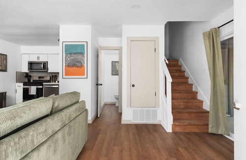 South Lamar Apartment | Chic 2BR Escape Sleeps 8 w Private Patio